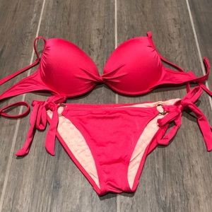 VS swim suit set, top is push-up.